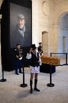 Public hommage to Jean-Paul Belmondo - Paris