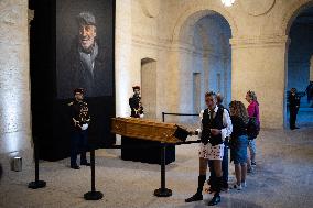 Public hommage to Jean-Paul Belmondo - Paris