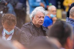 Jean-Paul Belmondo Funeral - Paris