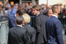 Jean-Paul Belmondo Funeral - Paris - Exit