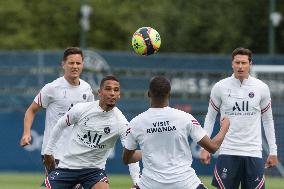 PSG Training Session - Saint Germain en Laye