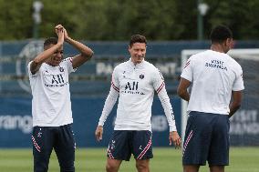 PSG Training Session - Saint Germain en Laye