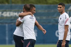 PSG Training Session - Saint Germain en Laye