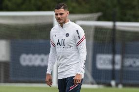 PSG Training Session - Saint Germain en Laye