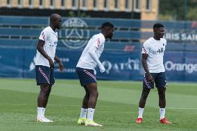 PSG Training Session - Saint Germain en Laye