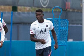 PSG Training Session - Saint Germain en Laye