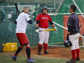 Baseball: Ichiro as temporary coach for high school team