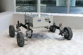 Lunar rover co-developed by Nissan, JAXA