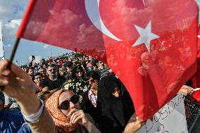 Protest Against Compulsory Vaccination - Istanbul