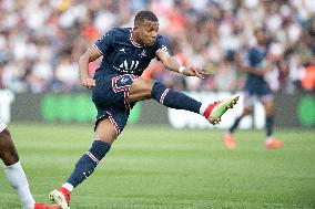 Ligue 1 - Paris Saint-Germain v Clermont - Paris