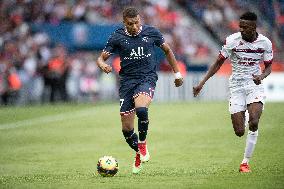 Ligue 1 - Paris Saint-Germain v Clermont - Paris