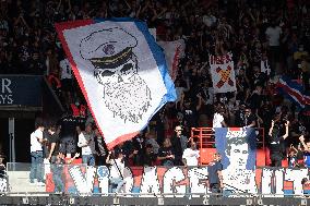Ligue 1 - Paris Saint-Germain v Clermont - Tribute to Jean-Paul Belmondo
