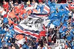 Ligue 1 - Paris Saint-Germain v Clermont - Fans - Paris.