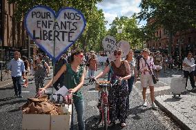 Protest Against Sanitary Pass And Vaccination - Toulouse