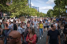 Protest Against Sanitary Pass And Vaccination - Toulouse