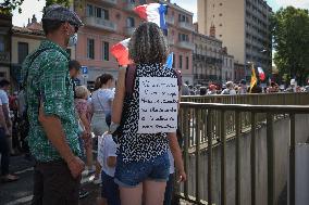 Protest Against Sanitary Pass And Vaccination - Toulouse