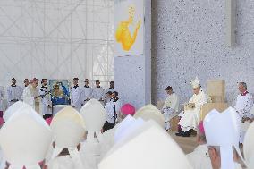 Pope Francis Celebrates An Open Air Mass - Slovakia