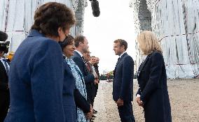 President Macron During Wrapped Arc De Triomphe Inauguration - Paris