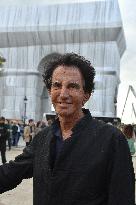 Wrapped Arc De Triomphe Before An Inauguration - Paris
