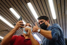 PM Trudeau Greets Commuters At Metro Station - Montreal