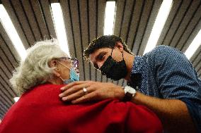 PM Trudeau Greets Commuters At Metro Station - Montreal