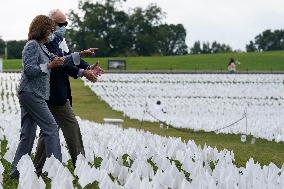 Nancy Pelosi commemorates COVID-19 victims - Washington