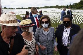 Nancy Pelosi commemorates COVID-19 victims - Washington