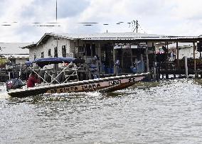 Water taxi in Brunei