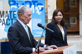 Anne Hidalgo and Michael Bloomberg agreement to fight pollution - Paris