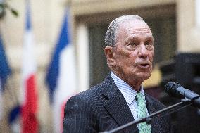 Anne Hidalgo and Michael Bloomberg agreement to fight pollution - Paris