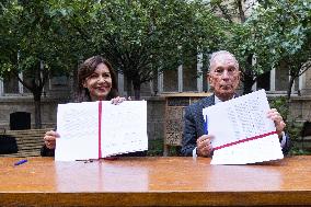 Anne Hidalgo and Michael Bloomberg agreement to fight pollution - Paris