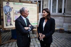 Anne Hidalgo and Michael Bloomberg agreement to fight pollution - Paris