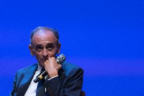 Eric Zemmour presents his new book in Toulon - South of France