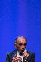 Eric Zemmour presents his new book in Toulon - South of France