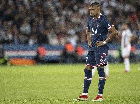 Ligue 1 - Paris Saint Germain v Olympique Lyonnais