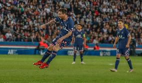 Ligue 1 - Paris Saint Germain v Olympique Lyonnais