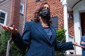 ★DC: Vice President Kamala Harris visits home of Jamie Smith to discuss the Build Back Better Agenda for parents and working fa