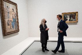 President Macron Visit To Morozov Collection, Icons Of Modern Art Exhibition - Paris