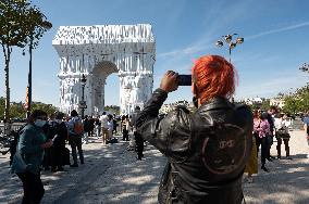 Christo's Arc De Triomphe Art Project - Paris