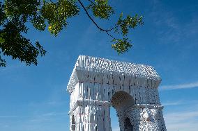 Christo's Arc De Triomphe Art Project - Paris