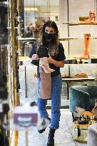 Exclu - Elisabetta Canalis Out And About - Milan