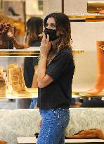 Exclu - Elisabetta Canalis Out And About - Milan