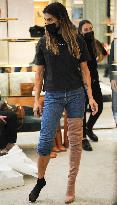 Exclu - Elisabetta Canalis Out And About - Milan