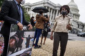 Press conference on the treatment of of Haitians at Texas border