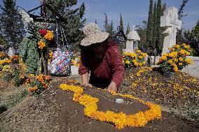 MEXICO-DAY-OF-DEAD