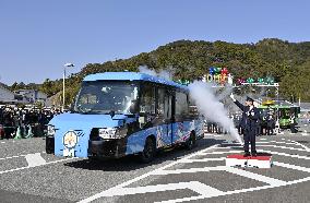 Commercial service of dual-mode vehicle begins in Japan