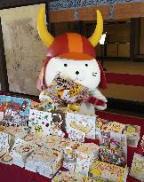 New Year greeting cards for Hikonyan