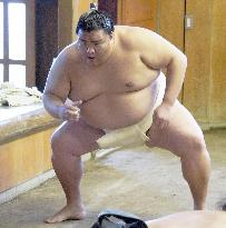 Sumo practice ahead of New Year tournament