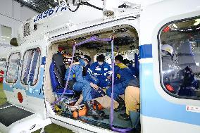 Offshore medical emergency drill using helicopter