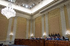 Lawmakers Vote To Hold Steve Bannon In Contempt - Washington